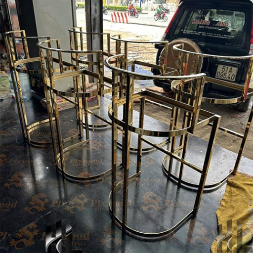 Ghế bar mạ PVD màu vàng